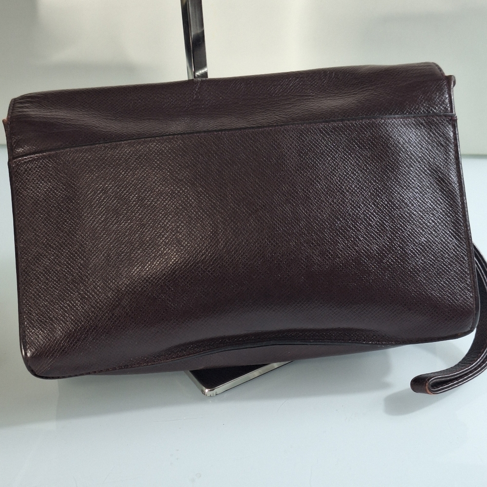 Louis Vuitton Taiga Selenga Pochette Grizzli - Picture 4 of 12